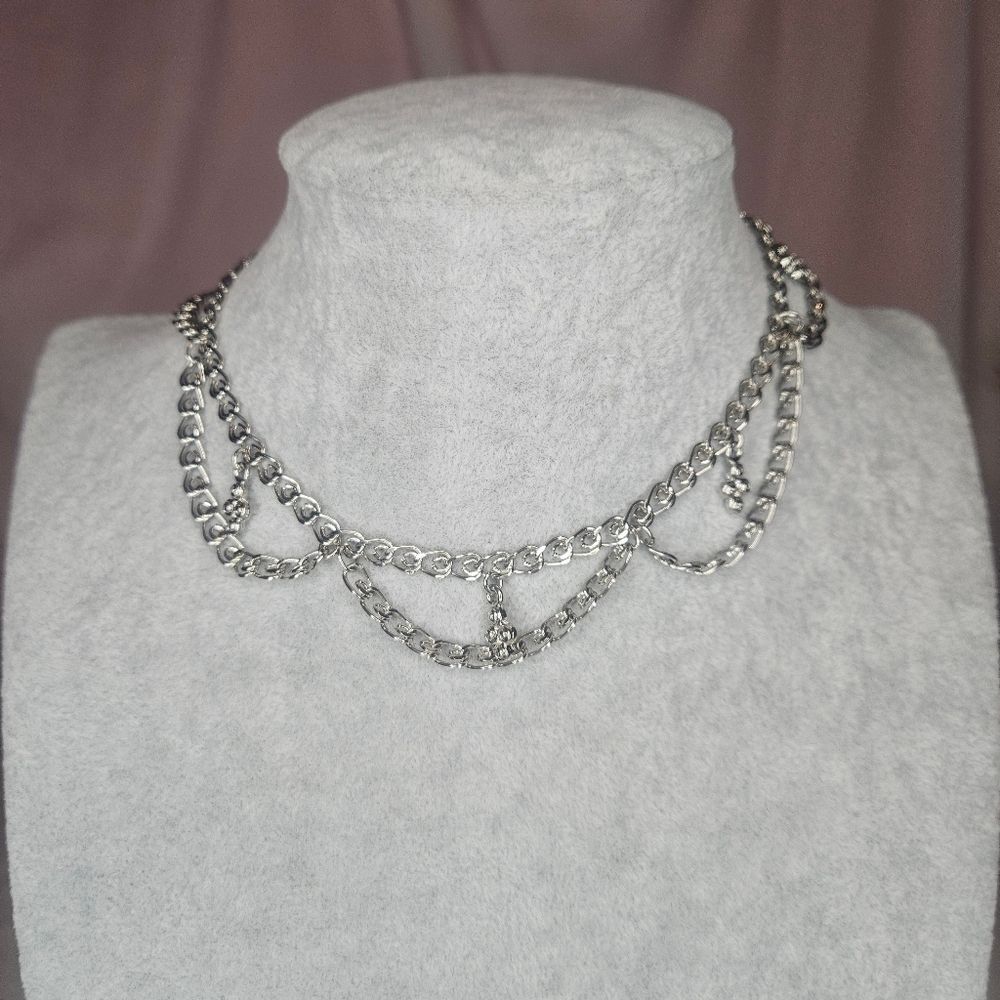 Avon Y2K Boot Anklet - Large - 11-13" EUC Vintage Floral Swirl Details Chain
